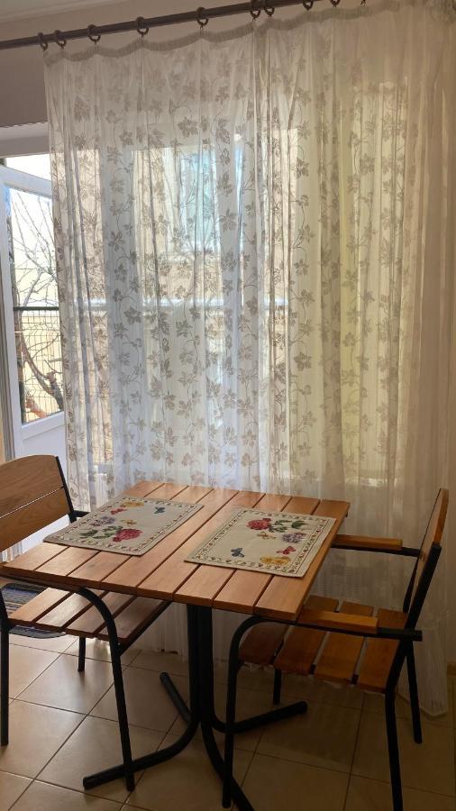 Mini-Hotel Luch Odessa Eksteriør bilde