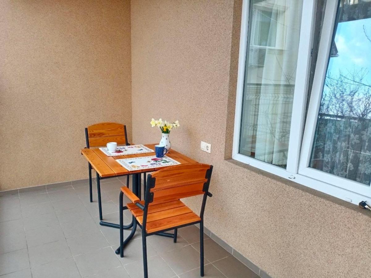Mini-Hotel Luch Odessa Eksteriør bilde
